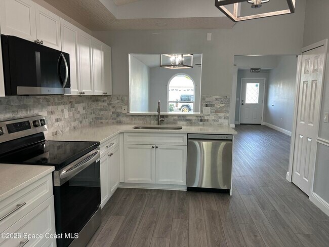 Building Photo - 976 S Fork Cir