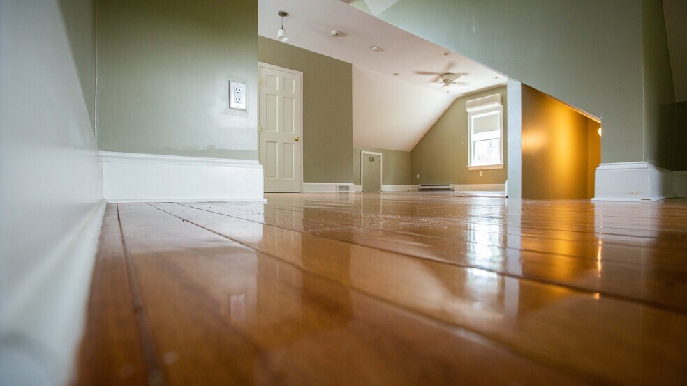 Building Photo - 15 Harrison St