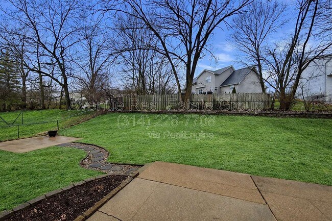 Building Photo - 1715 Dover Trace Dr