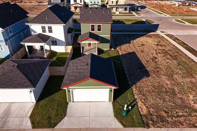 Building Photo - Brand new 3BR /2.5BA Home - Available now!