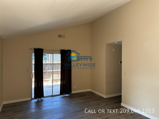 Building Photo - 9523 Cody Way