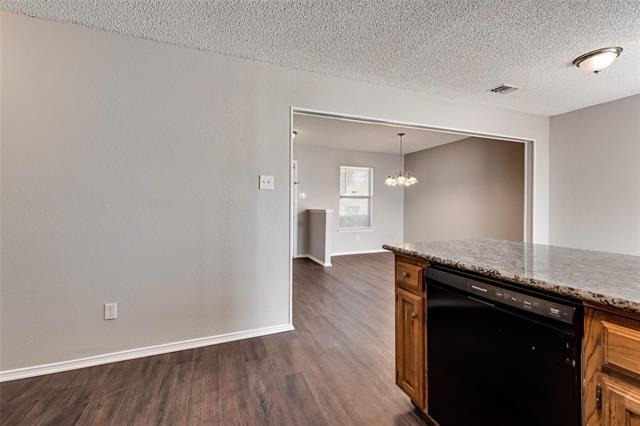 Building Photo - 1122 Rogers Ln