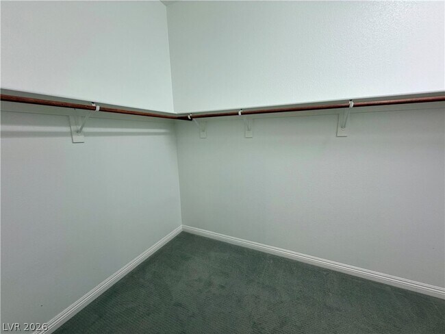 Building Photo - 313 Meadow Brush Pl