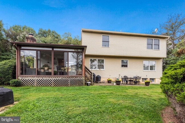 Building Photo - 2131 Silentree Dr