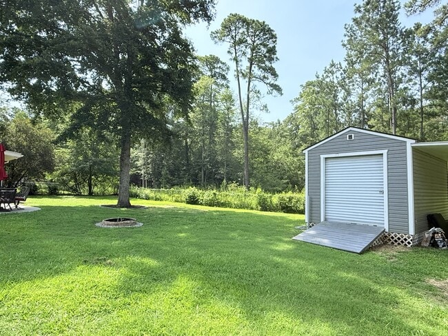 Building Photo - 35 Burlington Cir