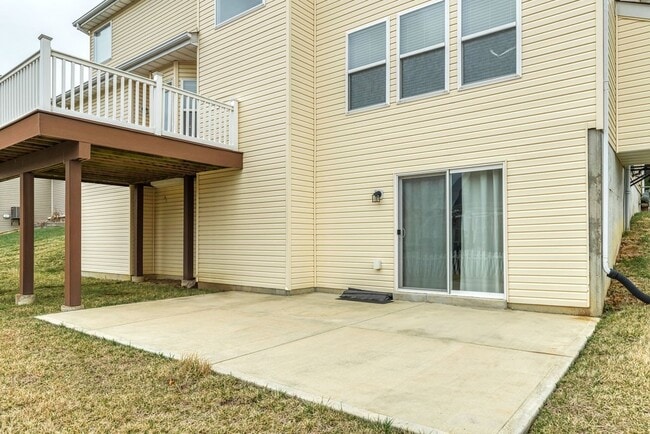 Building Photo - 6016 Blake Thomas Dr