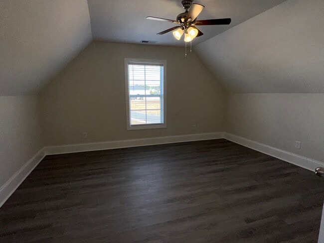 Building Photo - 1102 Cavil Hollins Ct