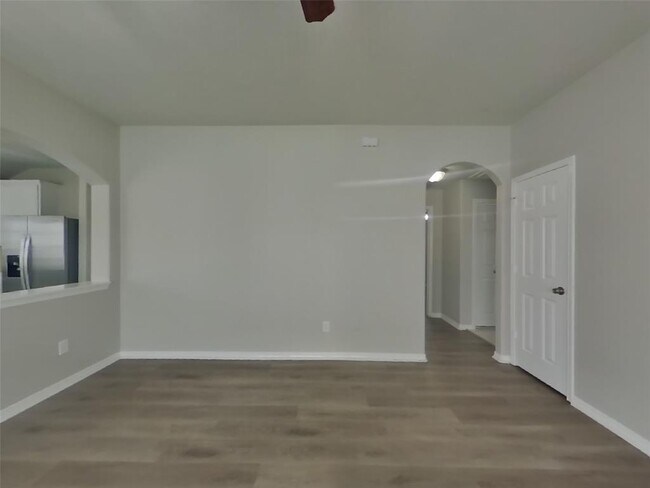 Building Photo - 318 Annatto Ln