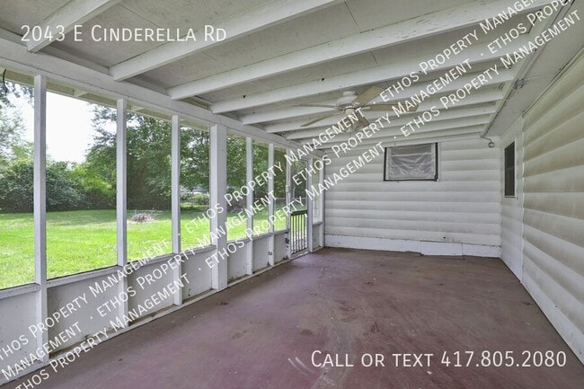 Building Photo - 2043 E Cinderella St