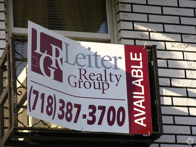 Building Photo - 362 Grand St