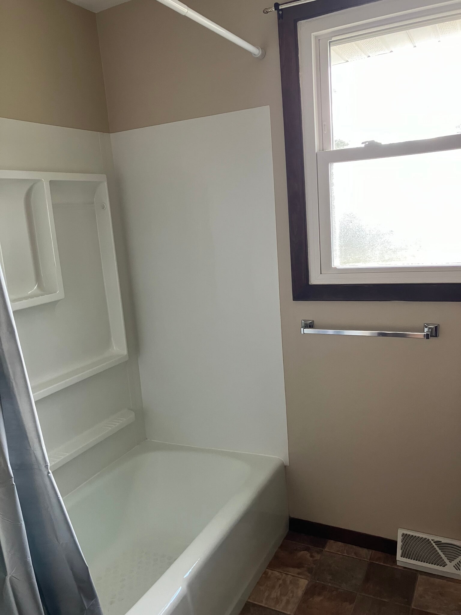 Building Photo - 1525 Commanche Ave