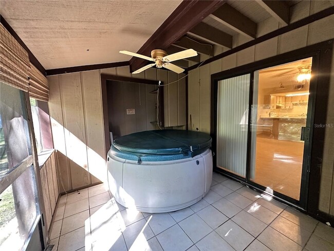 Building Photo - 69 Village Dr