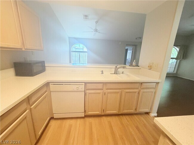 Building Photo - 7061 Roscoe Ave