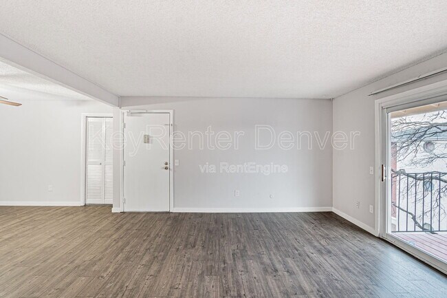Building Photo - 12133 N Melody Dr