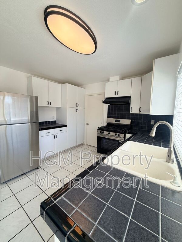 Building Photo - 23709 Maidstone Pl