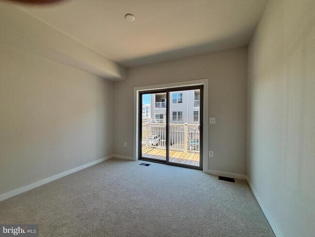 Building Photo - 1104 Dabney Dr