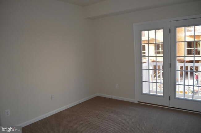 Building Photo - 24598 Johnson Oak Terrace