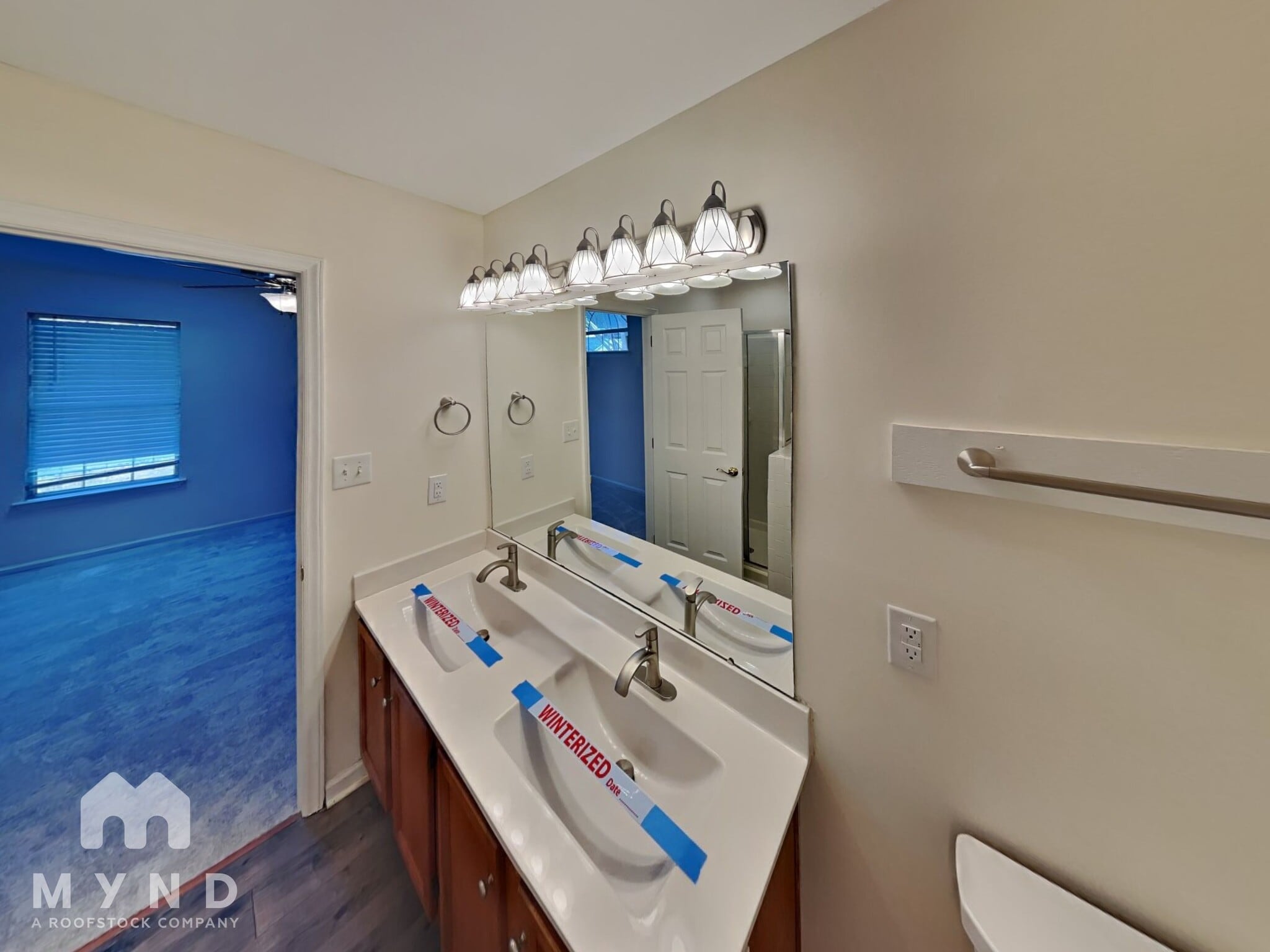 Building Photo - 10002 Gardendale Ct