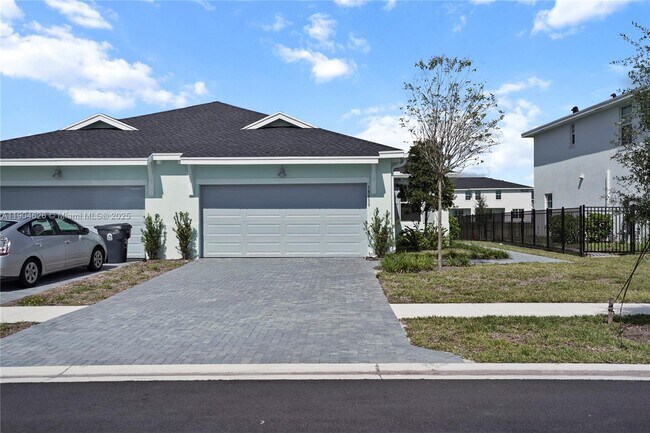 Primary Photo - 19655 Barn Swallow Way