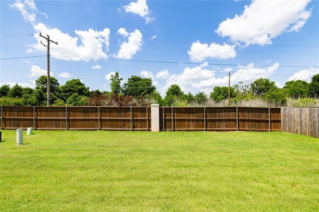 Building Photo - 12425 SW 30th St