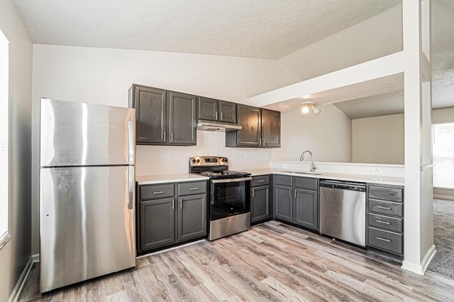 Building Photo - 5727 Sundial Dr