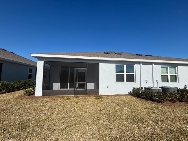 Building Photo - Charming House with tons of Amenities (all...