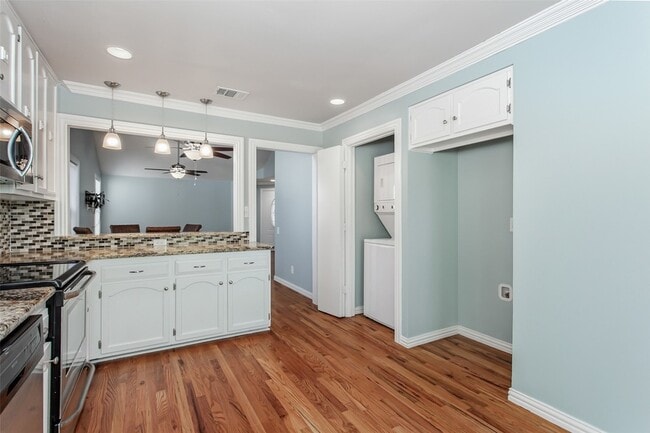 Building Photo - 4139 Rosser Square