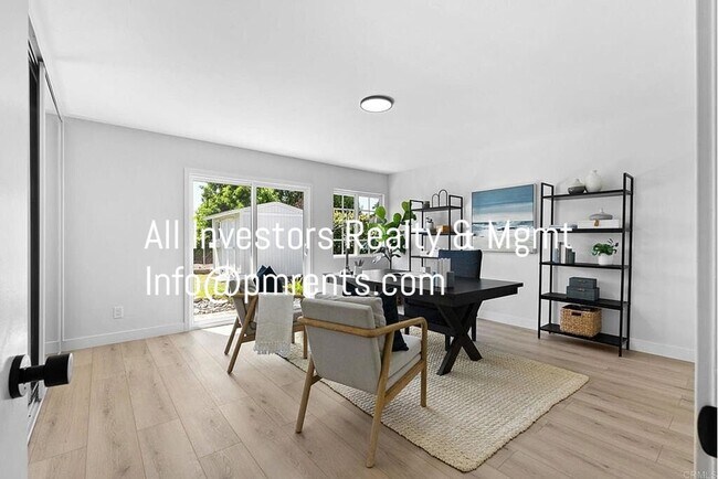 Building Photo - 4959 Park Dr