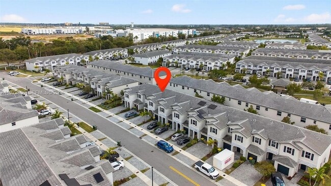 Building Photo - 2662 SE 10th St