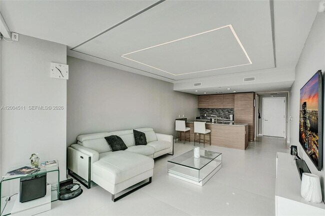 Building Photo - 1300 S Miami Ave