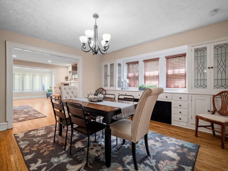 Building Photo - 3254 West Blvd