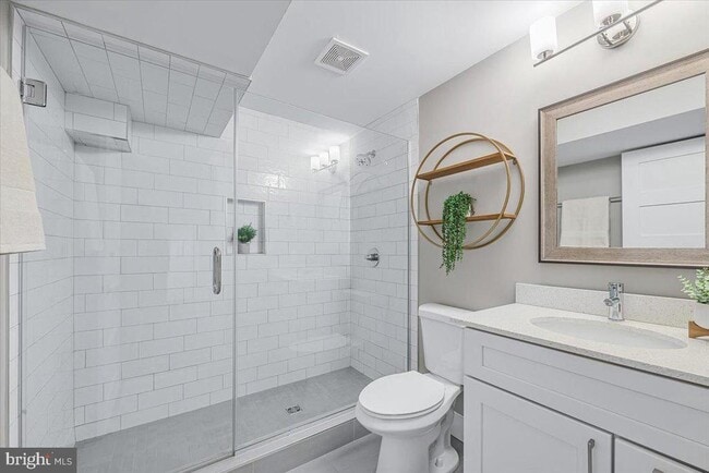 Building Photo - 901 Hobbs Dr