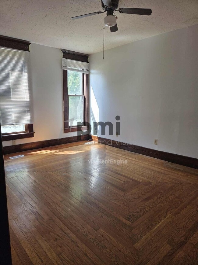 Building Photo - 1803 Madison Ave