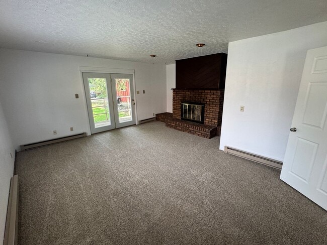 Building Photo - Single-family home available now near UNI