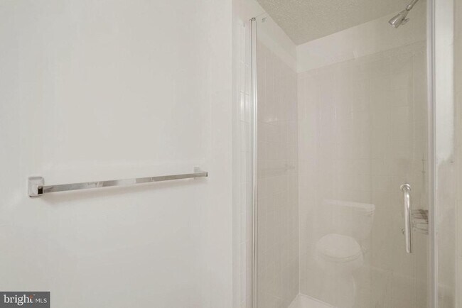 Building Photo - 6515 Field Master Dr