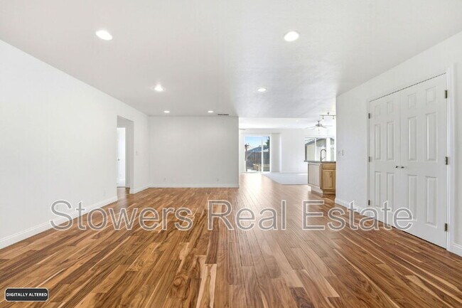 Building Photo - 8049 Elgin Ln