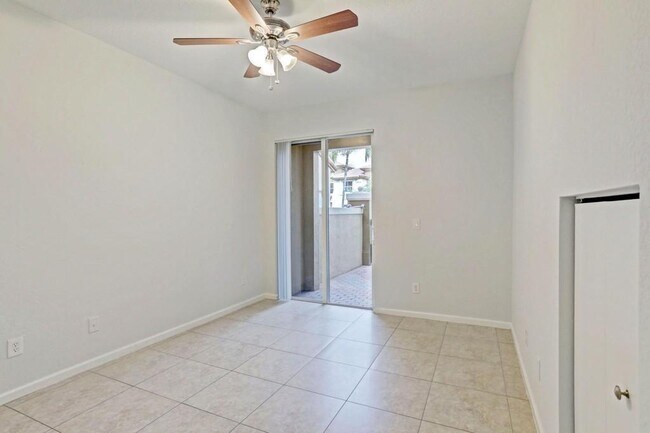 Building Photo - 6515 Diamond Springs Terrace