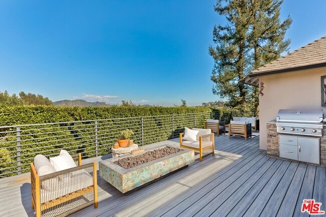 Building Photo - 2841 Montcalm Ave