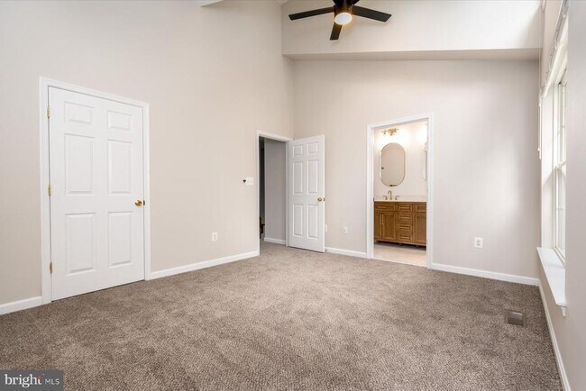 Building Photo - 77 Harbour Heights Dr