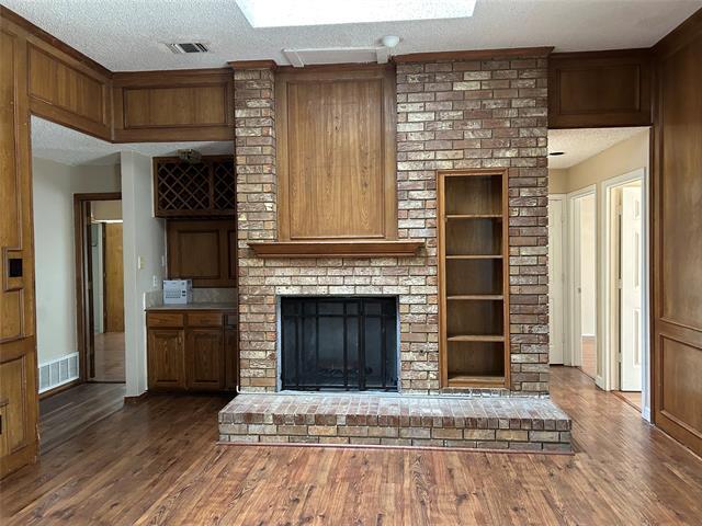 Building Photo - 2517 Rich Oak Dr