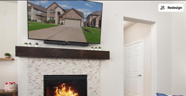 Building Photo - 4411 Woodridge Dr