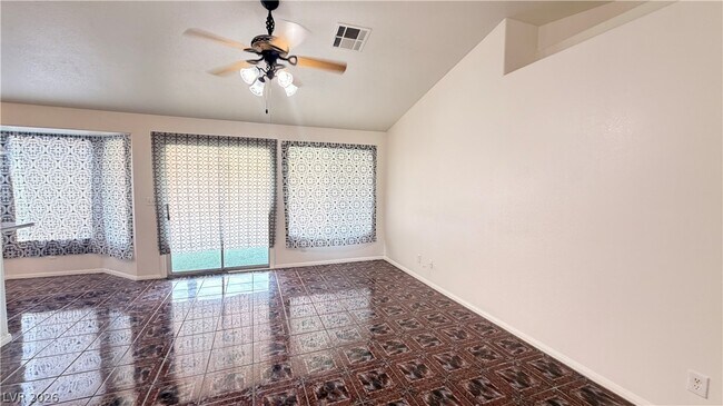 Building Photo - 6263 Dalbergia Ave