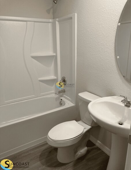 Building Photo - 5677 110th St