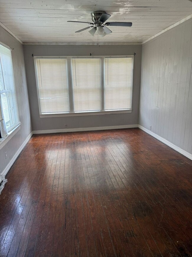 Building Photo - 2370 Ave C