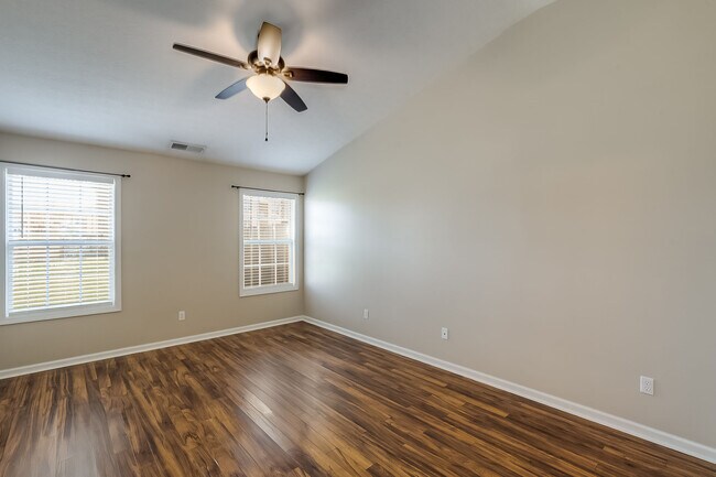 Building Photo - 2481 Crescenzio Way