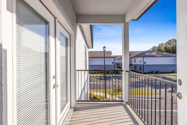 Building Photo - Unfurnished Brand New Condo!