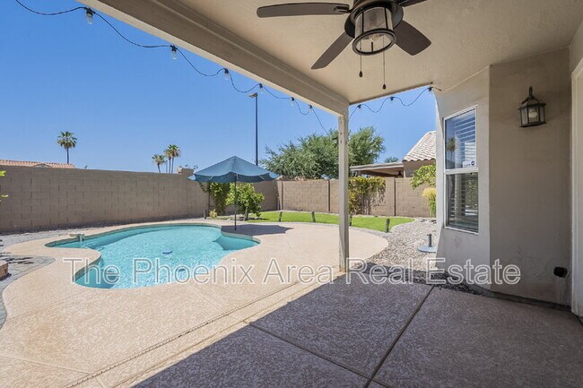 Building Photo - 1441 W Shellfish Dr
