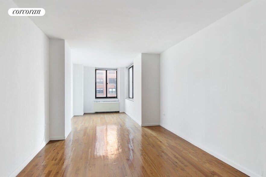Building Photo - 344 Third Avenue 4F