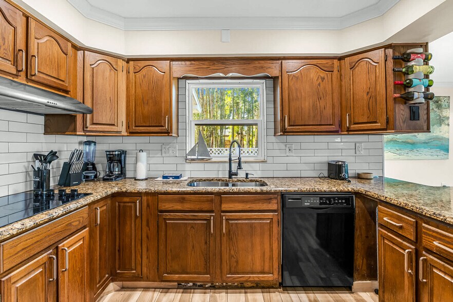 Building Photo - 475 Indian Creek Dr