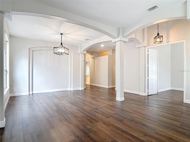 Building Photo - 6 Lionshead Dr